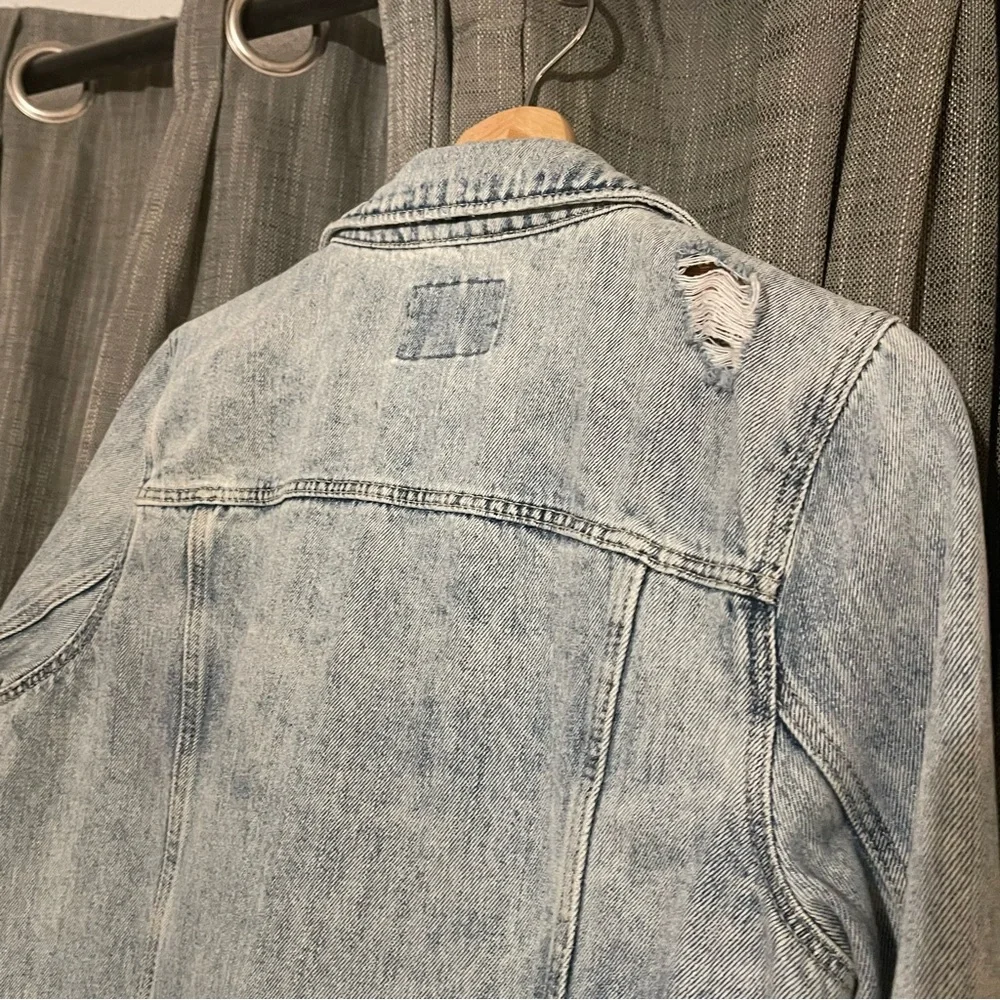 Old Navy Denim Womens Jacket Light Wash Size Medium - Picture 8 of 9
